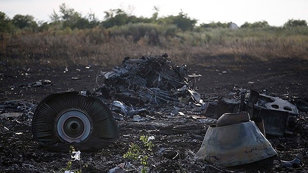 Tropas de Kiev atacan pueblos cercanos al lugar de la catástrofe del MH17
