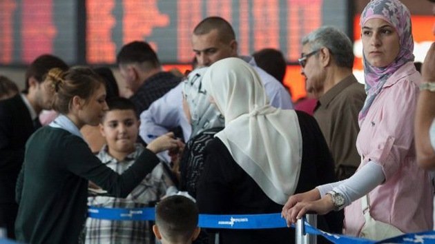 Cacheos humillantes en aeropuerto israelí: "Ahora sabe qué soportaron los judíos"