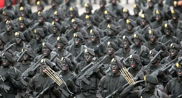 Apariencias que matan: los uniformes militares más atemorizantes