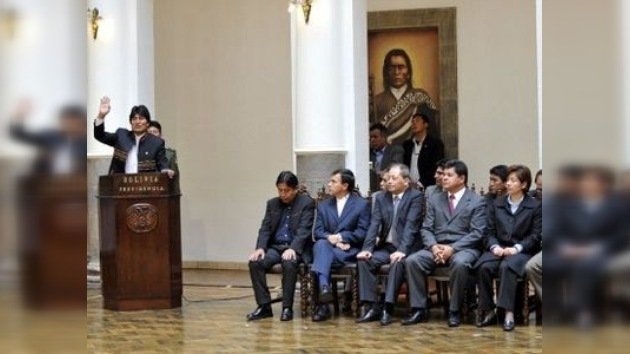 Morales sustituye a casi la mitad del Gabinete de Ministros boliviano