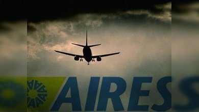 Un avión colombiano se estrella tras ser golpeado por un rayo