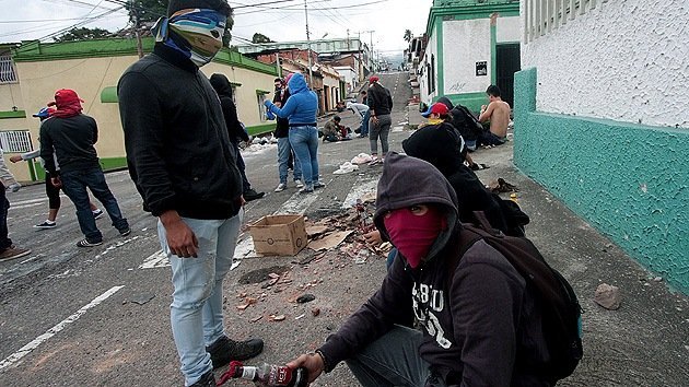 Un periodista venezolano: el golpe en Venezuela continuará con mercenarios de Centroamérica