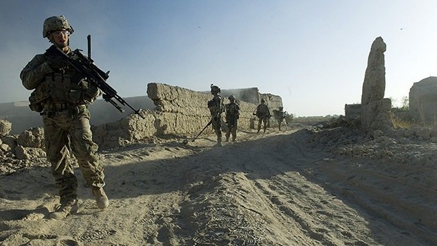 Acusan a la OTAN de matar a tiros a tres menores afganos cuando tomaban té