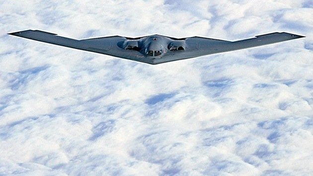 Video: EE.UU. despliega bombarderos furtivos B-2 en Europa