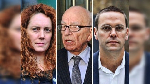 Los Murdoch 'hacen oídos sordos' a la trama de las escuchas ante el Parlamento británico