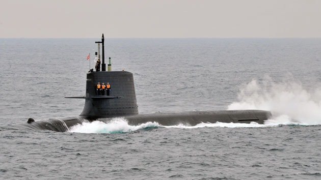 Expulsan a un submarino "espía" japonés de la frontera rusa