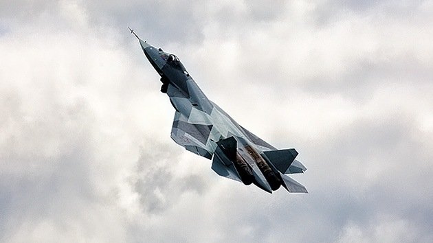 El avión caza de quinta generación ruso-indio PAK-FA "se venderá" desde 2020