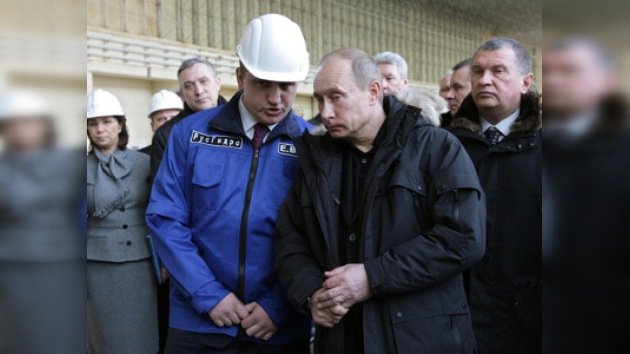 Putin puso en marcha un generador de la hidroeléctrica Sayano-Shúshenskaya