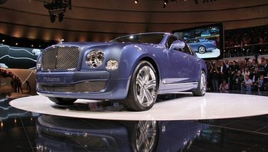 El Salón Internacional del Automóvil de Moscú acoge novedades para todos los gustos