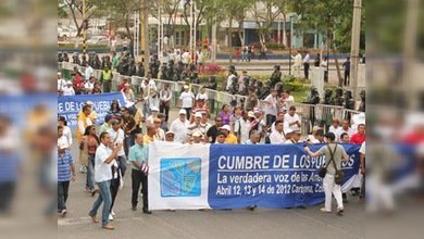 La 'anticumbre' dice que las citas de las Américas ya no tienen futuro