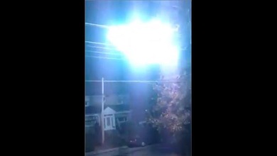 Una pavorosa bola de fuego ‘devora’ cables eléctricos en Canadá