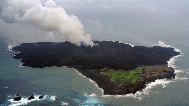 Peligro de tsunami en Japón por el posible derrumbe de una isla volcánica