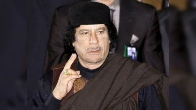 Gaddafi: “Podríamos trasladarnos a Europa como las langostas, como las abejas”