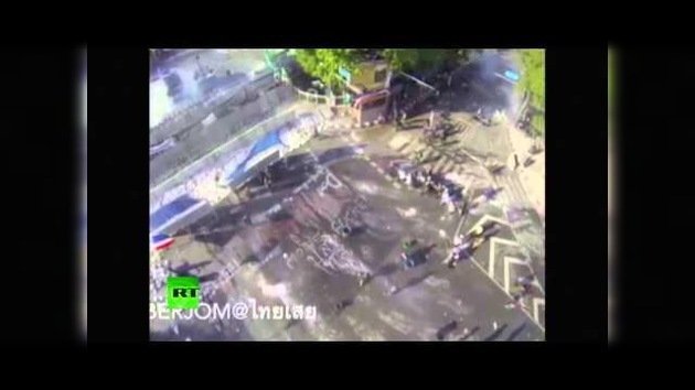 Choques entre manifestantes y la Policía a vista de drone en Bangkok