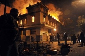 Grecia se enciende ante un nuevo plan de ajuste