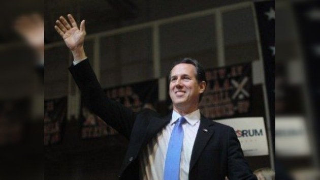 'Supermartes': Romney y Santorum con paso firme en la campaña republicana 