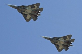 El Salón Aeronáutico MAKS-2011: tecnología de altos vuelos a ras de suelo