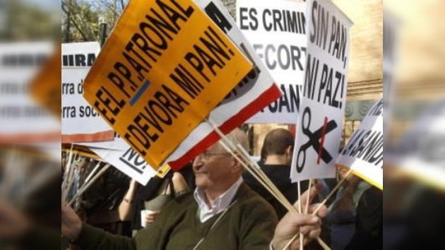 Una marcha de indignados inicia una 'semana de lucha' en Sevilla