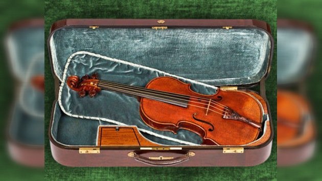 Subasta récord de violín Stradivarius para los afectados en Japón