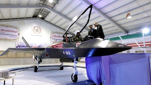 Video, fotos: Irán airea el diseño audaz de su nuevo cazabombardero Qaher-313