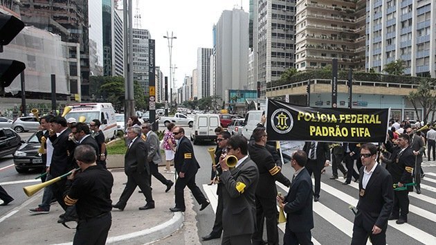Brasil recurre a las artes marciales para mantener a raya las protestas anti-Mundial