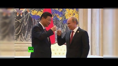 Putin y Xi Jinping brindan por el histórico acuerdo de gas