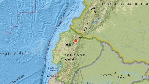 Videos, Fotos: Cierran el aeropuerto de Quito tras un sismo