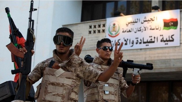 Libia cierra sus fronteras terrestres y declara a siete provincias como 'zona militar cerrada'