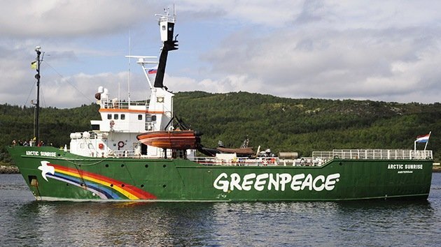 Rusia rebaja a "vandalismo" los cargos contra los activistas de Greenpeace