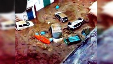 Una riada de lodo inunda un pequeño pueblo en Italia