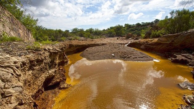 Polémica en México por la contaminación de dos ríos zanjada con "una multa de risa"