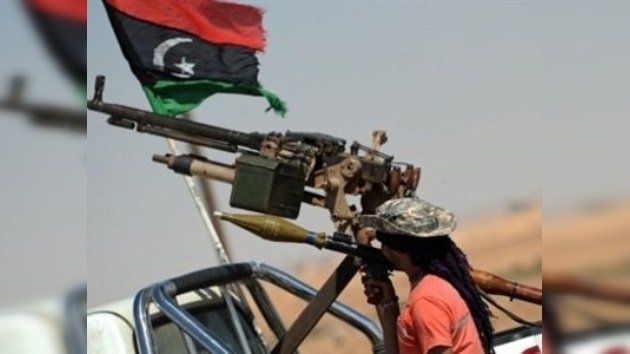 La OTAN lanza nuevos ataques contra las armerías de Gaddafi