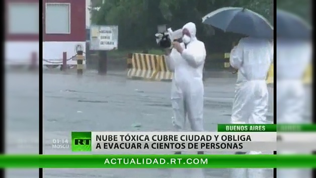 Una nube de humo tóxico invade Buenos Aires - RT