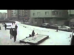 El suelo se hunde en pleno centro de la ciudad