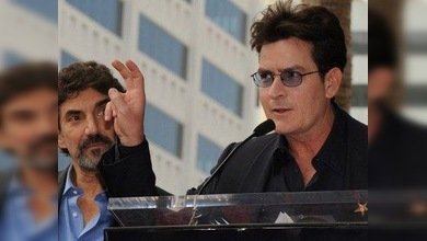 Charlie Sheen vuelve a enchufarse a la televisión