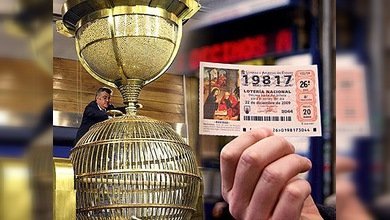 El codiciado Gordo de Navidad reparte 4 millones de euros en España