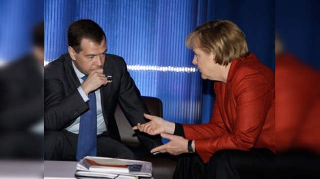 Medvédev y Merkel analizarán los efectos de la crisis y problemas actuales