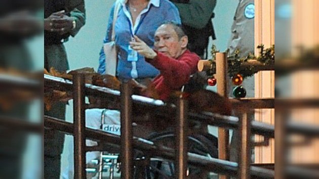  Noriega regresa esposado a Panamá 