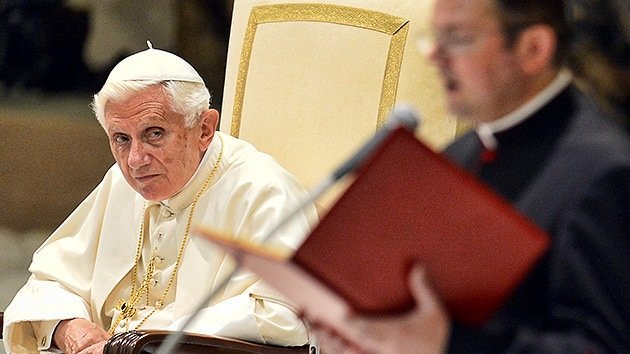 El Vaticano 'toma confesión' a 28 personas por la filtración de documentos