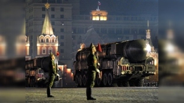 Iniciado en Moscú el ensayo nocturno del desfile militar