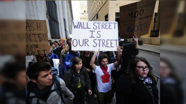 Los 'indignados' de Nueva York toman Wall Street