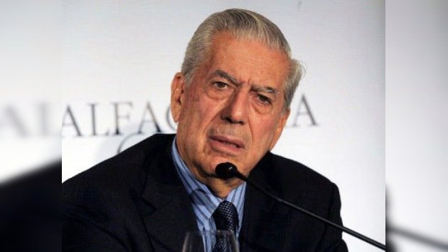La humanidad se está degradando, según Mario Vargas Llosa