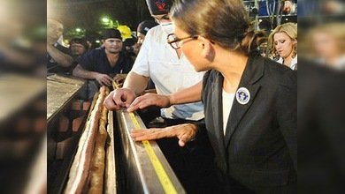 Paraguay bate el récord Guinness con el perrito caliente más grande del mundo