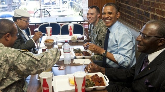 El despiste del presidente Obama: se fue de un restaurante sin pagar