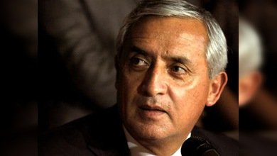 Otto Pérez asume la presidencia acusado de tortura en su etapa militar
