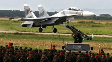 Venezuela gastará 5.000 millones de dólares en equipar a su Ejército