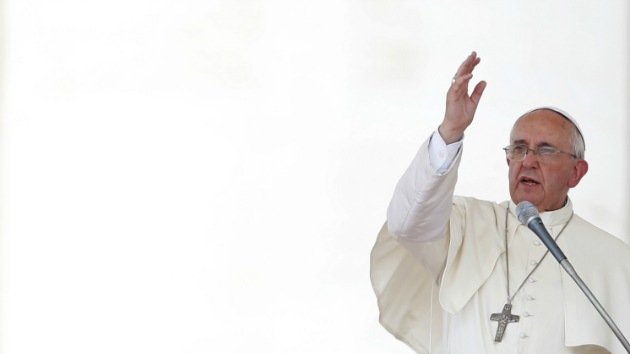 El papa Francisco: "No podemos tolerar que las finanzas decidan la suerte de los pueblos"
