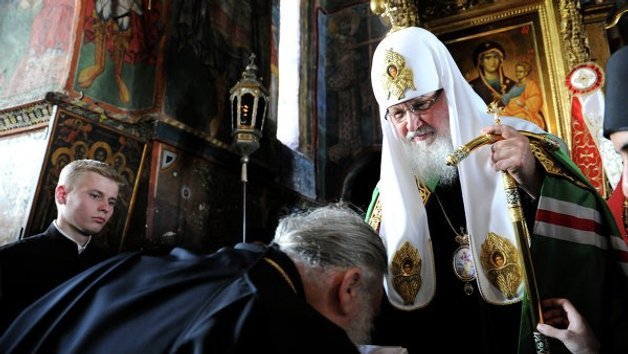 El jefe de la Iglesia rusa, en contra de usar internet en los monasterios