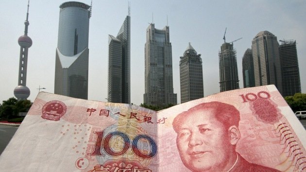 Estudio: El yuan alcanza los primeros puestos en las transacciones mundiales