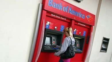 Los bancos de EE.UU. afrontan la mayor retirada de dinero desde el 11-S